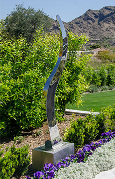 Stailness Steel sculpture